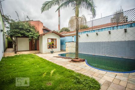 Casa à venda com 310m², 4 quartos e 4 vagasQuintal - Piscina