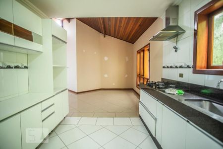 Casa à venda com 310m², 4 quartos e 4 vagasCozinha