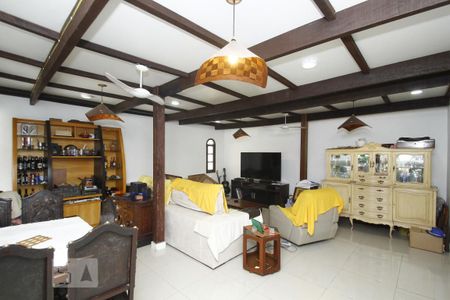 Casa à venda com 206m², 3 quartos e sem vagaSala/Terraço