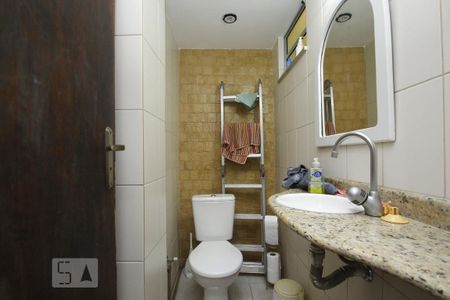 Casa à venda com 206m², 3 quartos e sem vagaBanheiro de Serviço