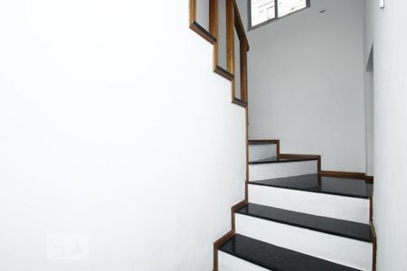 Casa à venda com 206m², 3 quartos e sem vagaEscada