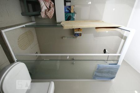 Casa à venda com 206m², 3 quartos e sem vagaBanheiro 1