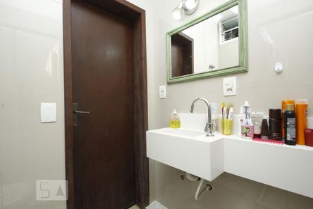 Casa à venda com 206m², 3 quartos e sem vagaBanheiro 1