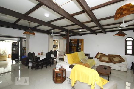 Casa à venda com 206m², 3 quartos e sem vagaSala/Terraço