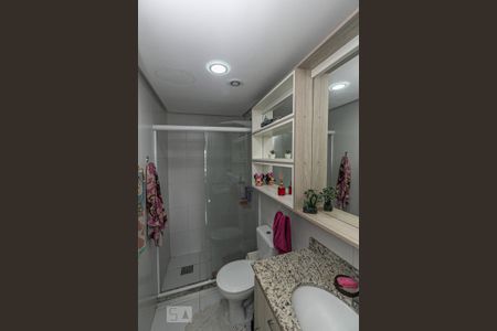 Apartamento à venda com 73m², 3 quartos e 1 vaga Apartamento à venda com 73m², 3 quartos e 1 vagaBanheiro Social