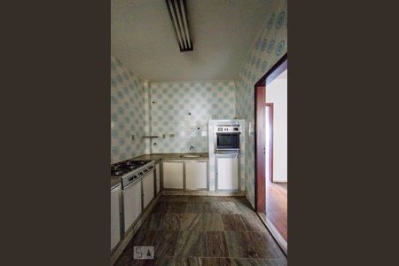 Apartamento à venda com 242m², 4 quartos e 2 vagas Apartamento à venda com 242m², 4 quartos e 2 vagasCozinha