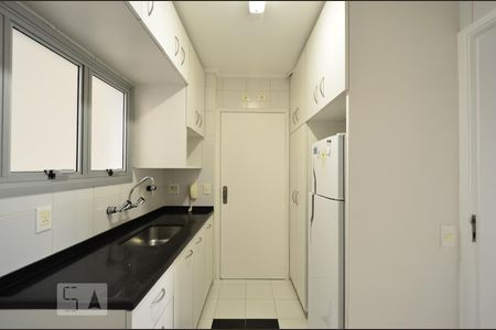 Apartamento à venda com 93m², 3 quartos e 2 vagasCozinha