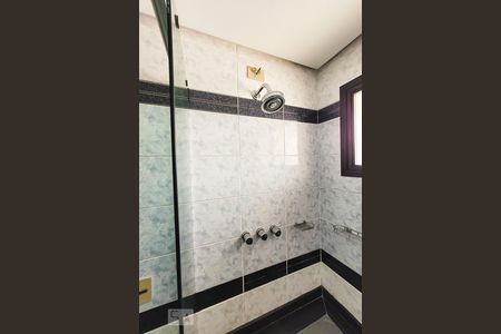 Apartamento à venda com 268m², 4 quartos e 4 vagas Apartamento à venda com 268m², 4 quartos e 4 vagasBanheiro da Suíte 3