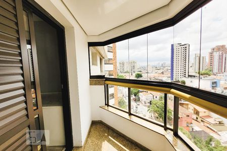 Apartamento à venda com 268m², 4 quartos e 4 vagas Apartamento à venda com 268m², 4 quartos e 4 vagasVaranda