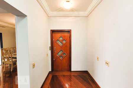 Apartamento à venda com 268m², 4 quartos e 4 vagas Apartamento à venda com 268m², 4 quartos e 4 vagasHall