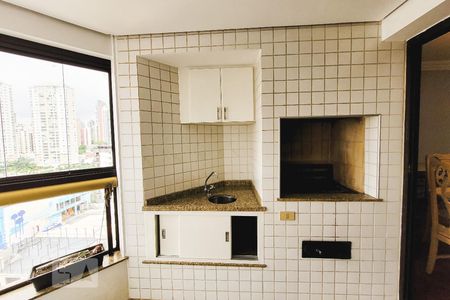 Apartamento à venda com 268m², 4 quartos e 4 vagas Apartamento à venda com 268m², 4 quartos e 4 vagasVaranda