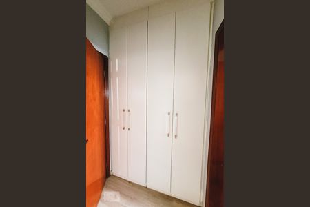 Apartamento à venda com 268m², 4 quartos e 4 vagas Apartamento à venda com 268m², 4 quartos e 4 vagasSuíte 3