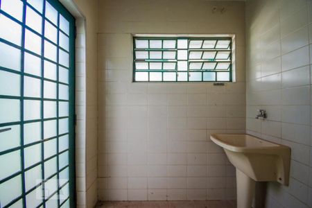 Casa à venda com 350m², 3 quartos e 5 vagas Casa à venda com 350m², 3 quartos e 5 vagasÁrea de Serviço