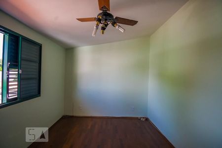 Casa à venda com 350m², 3 quartos e 5 vagas Casa à venda com 350m², 3 quartos e 5 vagasQuarto 1