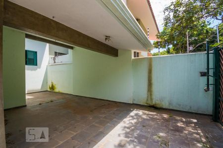 Casa à venda com 350m², 3 quartos e 5 vagas Casa à venda com 350m², 3 quartos e 5 vagasGaragem