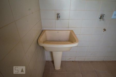 Casa à venda com 350m², 3 quartos e 5 vagas Casa à venda com 350m², 3 quartos e 5 vagasÁrea de Serviço