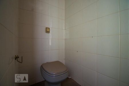 Casa à venda com 350m², 3 quartos e 5 vagas Casa à venda com 350m², 3 quartos e 5 vagasLavabo