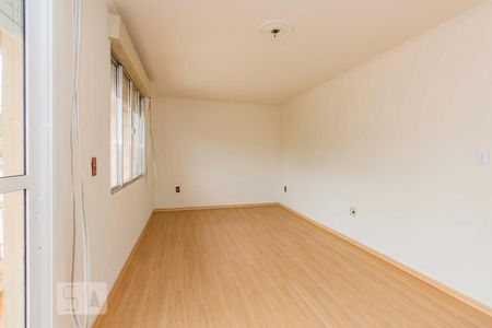 Sala  de apartamento para alugar com 2 quartos, 99m² em Santa Maria Goretti, Porto Alegre