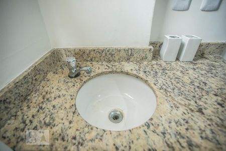 Apartamento à venda com 75m², 3 quartos e 2 vagas Apartamento à venda com 75m², 3 quartos e 2 vagasBanheiro Suíte - Torneira