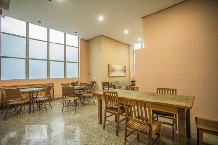 Apartamento à venda com 75m², 3 quartos e 2 vagas Apartamento à venda com 75m², 3 quartos e 2 vagasÁrea comum - Salão de festas