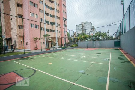 Apartamento à venda com 75m², 3 quartos e 2 vagas Apartamento à venda com 75m², 3 quartos e 2 vagasÁrea comum - Quadra Poliesportiva