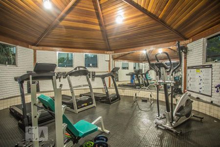 Apartamento à venda com 75m², 3 quartos e 2 vagas Apartamento à venda com 75m², 3 quartos e 2 vagasÁrea comum - Academia