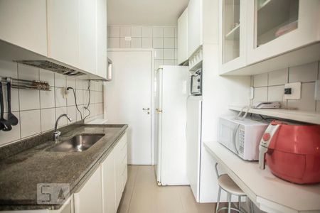 Apartamento à venda com 75m², 3 quartos e 2 vagas Apartamento à venda com 75m², 3 quartos e 2 vagasCozinha