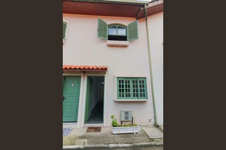 Casa de condomínio à venda com 126m², 2 quartos e 1 vaga Casa de condomínio à venda com 126m², 2 quartos e 1 vagaFachada Casa