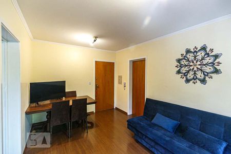 Sala de apartamento para alugar com 1 quarto, 60m² em Centro, Porto Alegre