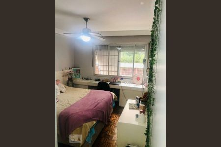 Apartamento à venda com 212m², 5 quartos e 2 vagas Apartamento à venda com 212m², 5 quartos e 2 vagasQuarto