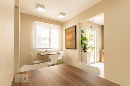 Apartamento à venda com 41m², 2 quartos e sem vaga Apartamento à venda com 41m², 2 quartos e sem vagaSalão de festas