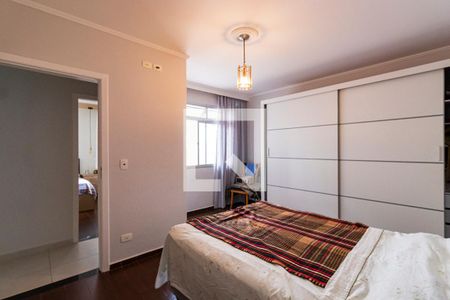 Casa à venda com 348m², 4 quartos e 3 vagasQuarto 2