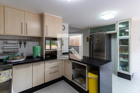 Casa à venda com 348m², 4 quartos e 3 vagasCozinha