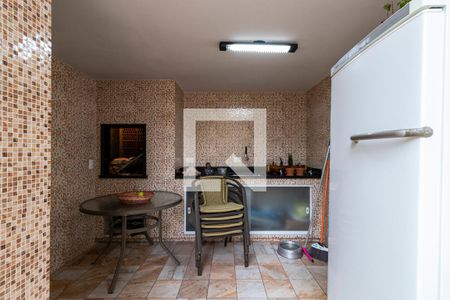 Casa à venda com 348m², 4 quartos e 3 vagasChurrasqueira