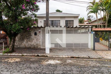 Casa à venda com 348m², 4 quartos e 3 vagasFachada