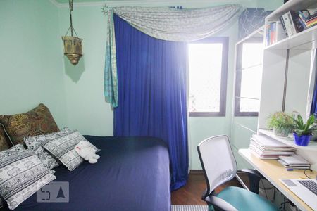 Apartamento à venda com 230m², 3 quartos e 3 vagas Apartamento à venda com 230m², 3 quartos e 3 vagasQuarto 2