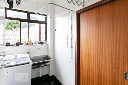 Apartamento à venda com 110m², 4 quartos e 2 vagas Apartamento à venda com 110m², 4 quartos e 2 vagasÁrea de Serviço