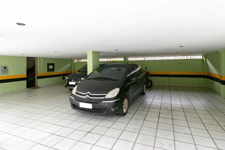 Apartamento à venda com 110m², 4 quartos e 2 vagas Apartamento à venda com 110m², 4 quartos e 2 vagasGaragem