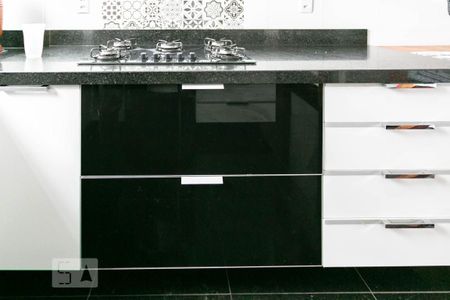 Apartamento à venda com 110m², 4 quartos e 2 vagas Apartamento à venda com 110m², 4 quartos e 2 vagasCozinha