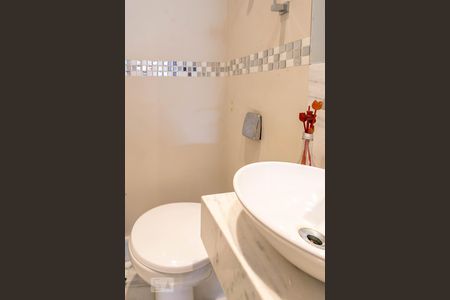 Apartamento à venda com 110m², 4 quartos e 2 vagas Apartamento à venda com 110m², 4 quartos e 2 vagasLavabo