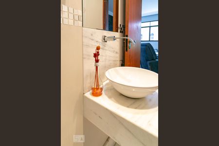 Apartamento à venda com 110m², 4 quartos e 2 vagas Apartamento à venda com 110m², 4 quartos e 2 vagasLavabo