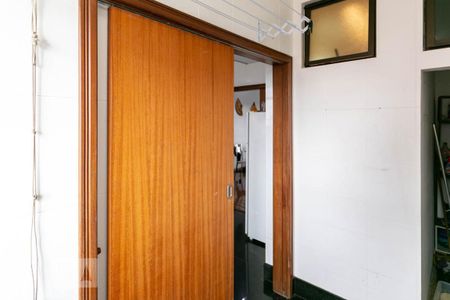 Apartamento à venda com 110m², 4 quartos e 2 vagas Apartamento à venda com 110m², 4 quartos e 2 vagasÁrea de Serviço