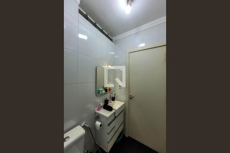 Casa de condomínio à venda com 157m², 3 quartos e 2 vagas Casa de condomínio à venda com 157m², 3 quartos e 2 vagasBanheiro Social