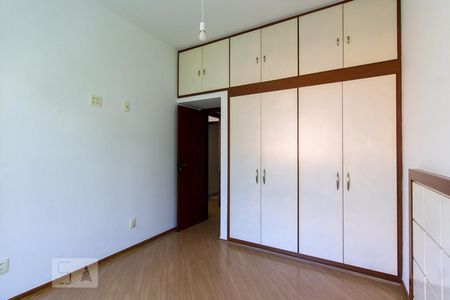 Quarto 1 de apartamento para alugar com 2 quartos, 70m² em Botafogo, Rio de Janeiro