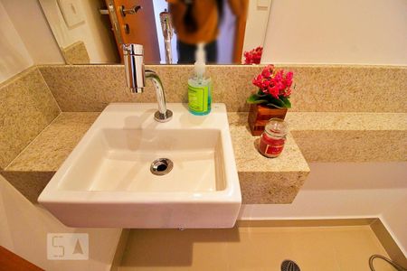 Apartamento à venda com 83m², 2 quartos e 2 vagasLavabo