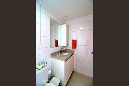 Apartamento à venda com 83m², 2 quartos e 2 vagasBanheiro da Suíte 2