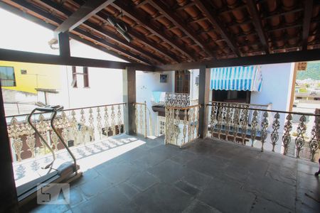 Casa à venda com 365m², 4 quartos e 3 vagas Casa à venda com 365m², 4 quartos e 3 vagasChurrasqueira