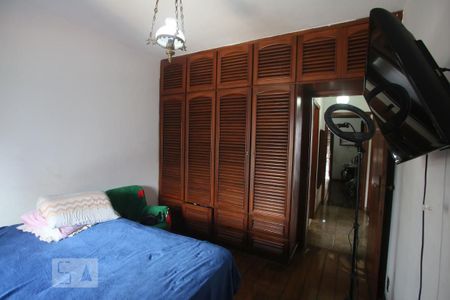 Casa à venda com 365m², 4 quartos e 3 vagas Casa à venda com 365m², 4 quartos e 3 vagasQuarto 3