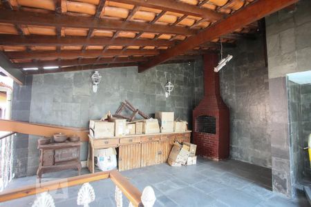 Casa à venda com 365m², 4 quartos e 3 vagas Casa à venda com 365m², 4 quartos e 3 vagasChurrasqueira