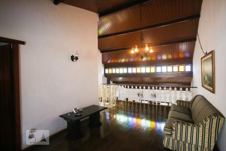 Casa à venda com 365m², 4 quartos e 3 vagas Casa à venda com 365m², 4 quartos e 3 vagasSalão superior